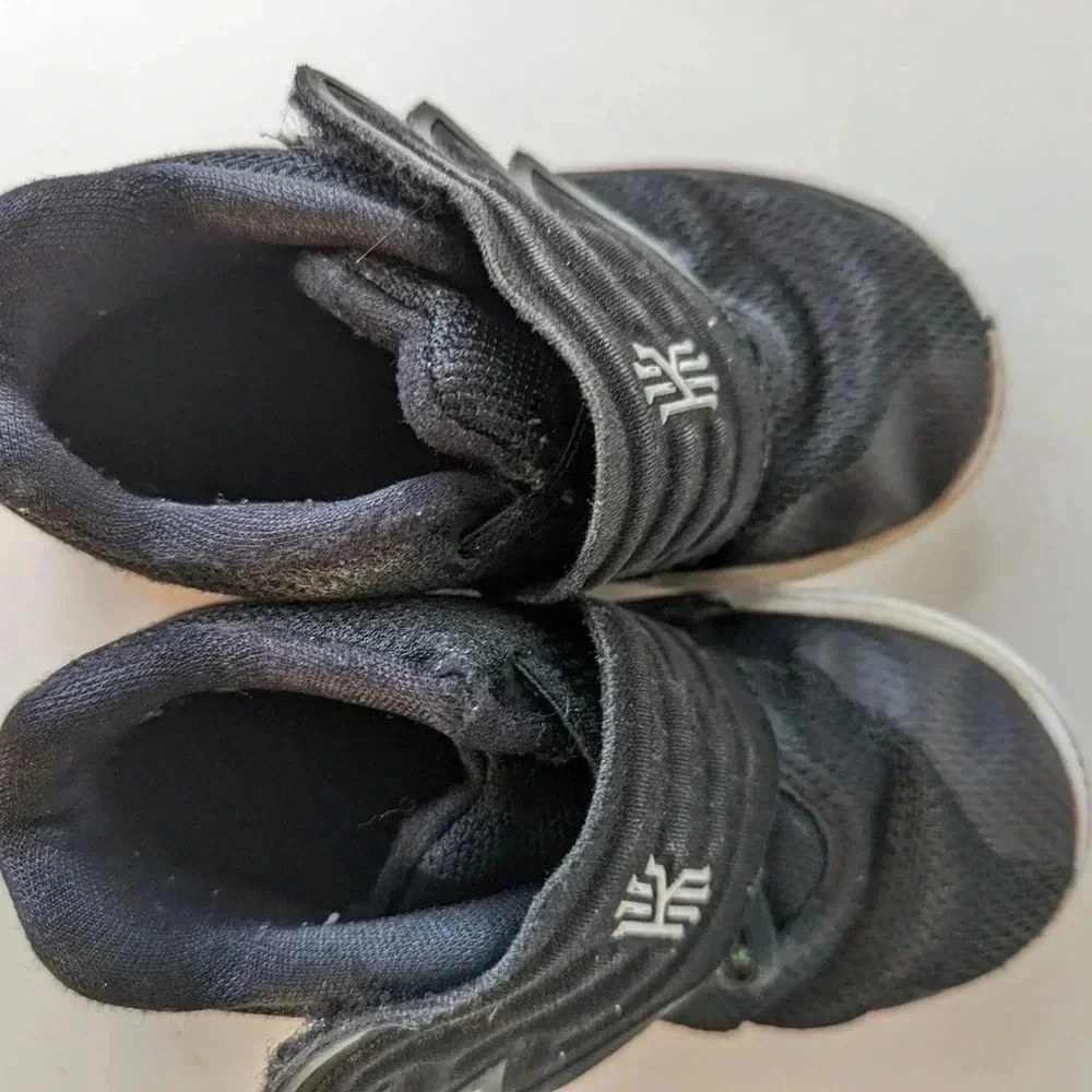 Nike Kyrie 5 / 8 C